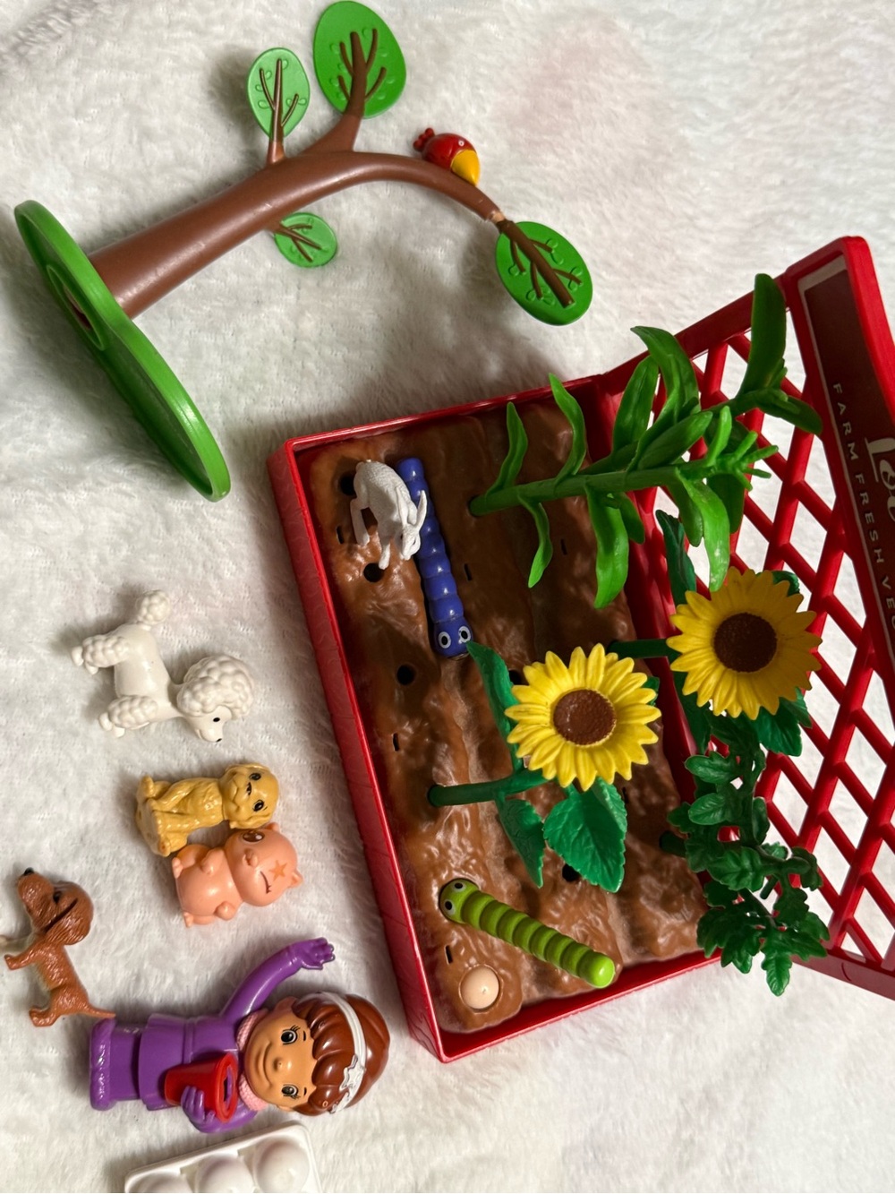 Farm Playset with Red Garden Bed and Green Tree - Kids Toys